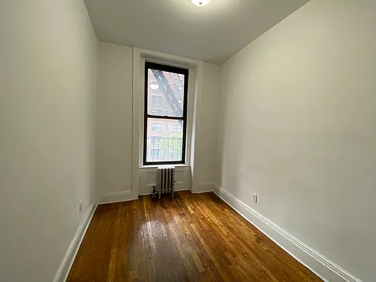 Rented by Peter R. Hungerford, LREB | media 23