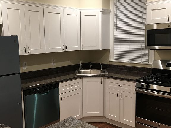 4th image of 4603 Vista St