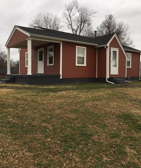 1st image of 2226 W Parrish Ave