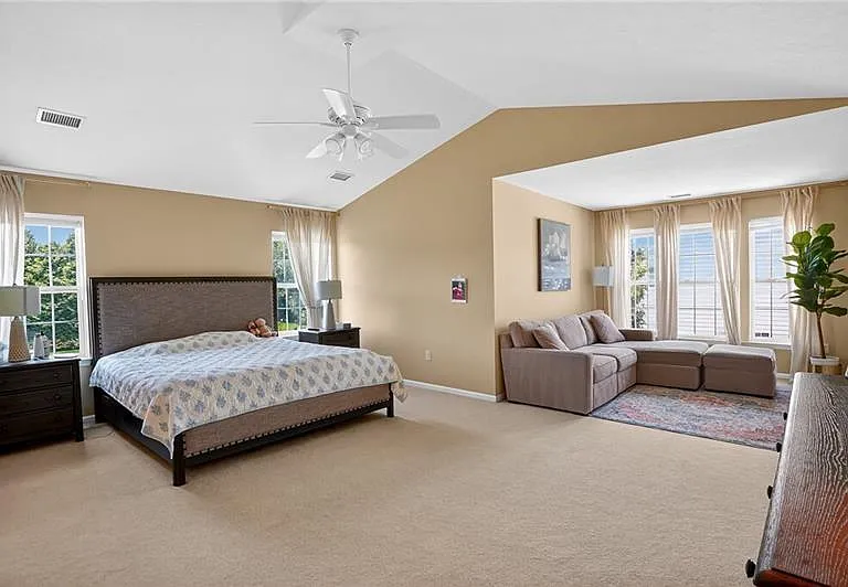 1403 N Shevlin Ct — Photo 12