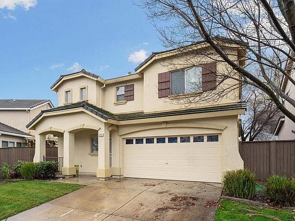 3rd image of 2767 Le Bourget Ln