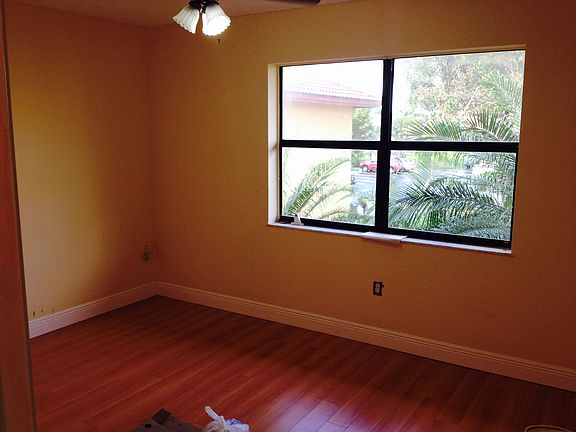 3rd image of 10885 NW 7th St APT 22-33