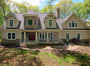 7 Hillcrest Rd, Holmdel, NJ 07733