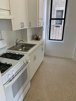 Rented by 220 West 98 Realty LLC | media 8