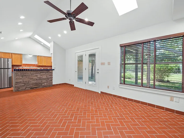 1601 West Ln #A — Photo 11