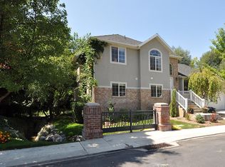 4696 S Holladay Wood Ln, Millcreek, UT 84117