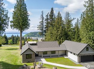 4306 Quaternary Rd, Clinton, WA 98236