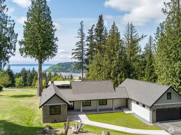 4306 Quaternary Road, Clinton, WA 98236