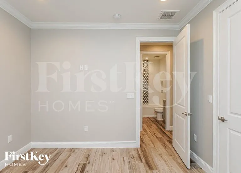 6702 Cocos Dr — Photo 10