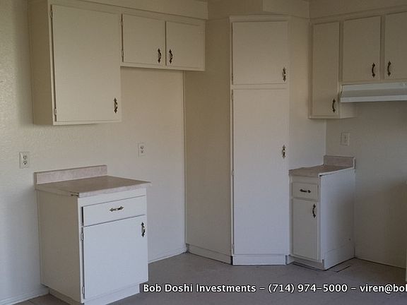 3rd image of 225 S Golden Ave