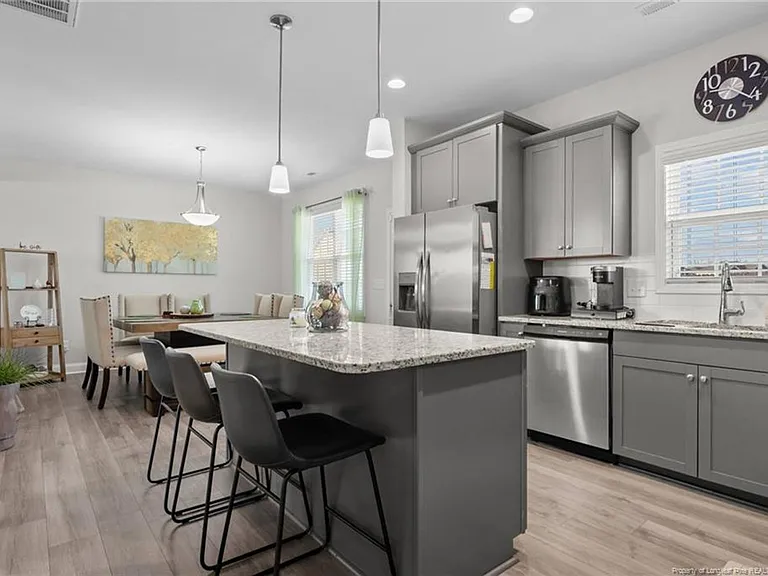 1660 Stackhouse Dr — Photo 18