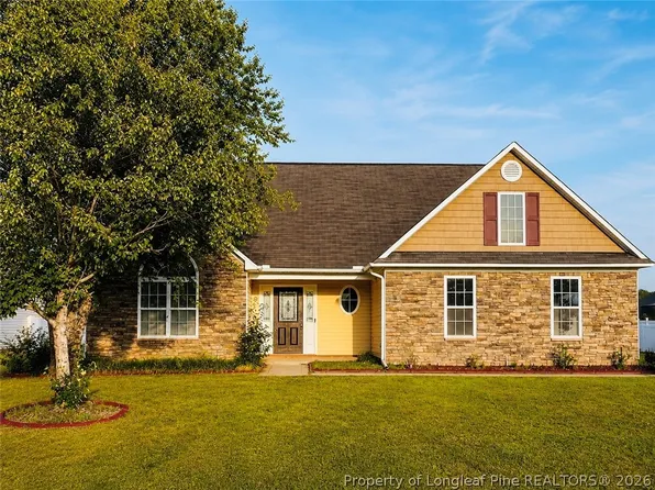 505 Collinwood Dr, Raeford, NC 28376