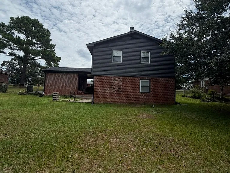 139 N Ingleside Dr — Photo 8