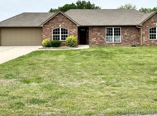 18814 S Birch Hollow Way, Claremore, OK 74017