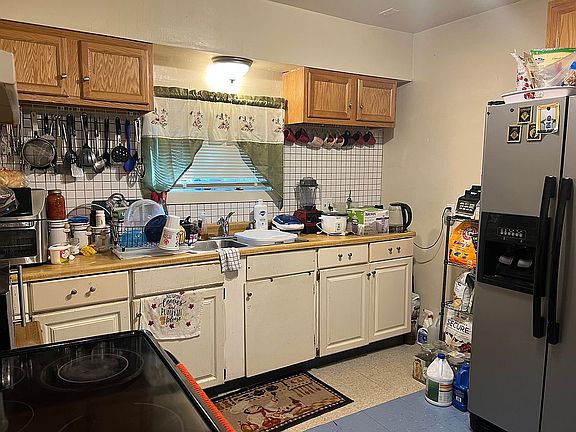 3rd image of 959 Stadelman Ave