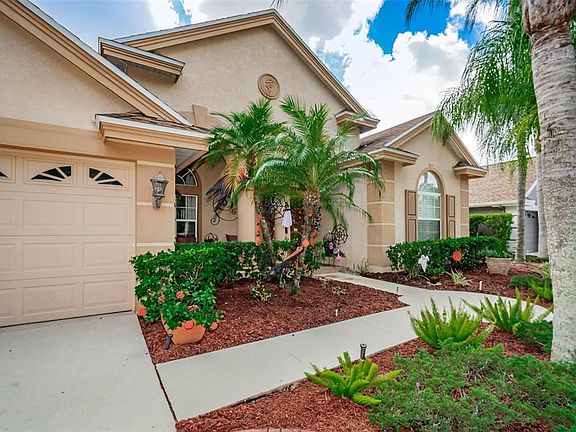2nd image of 23332 Gracewood Cir