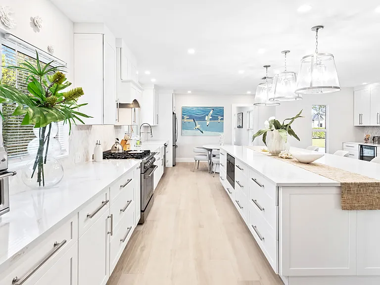 440 Kings Town Dr — Photo 10