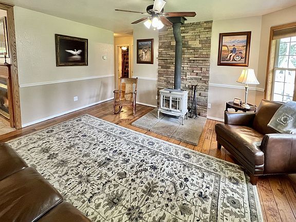 4th image of 294 Two Bottle Bar Ln