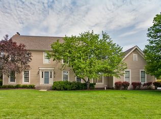 36278 N Brookside Dr, Gurnee, IL 60031