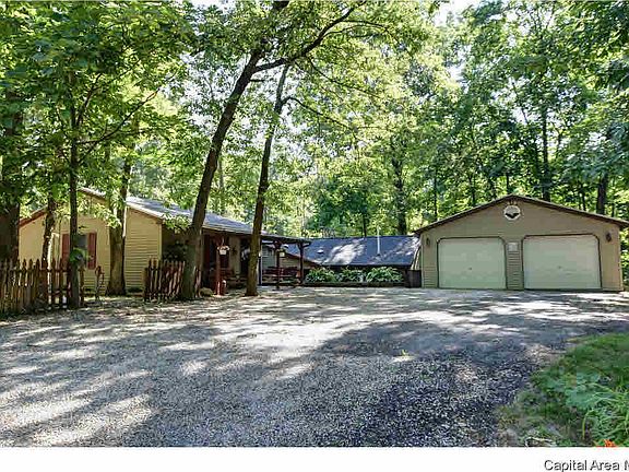 2nd image of 18668 Blackhawk Dr