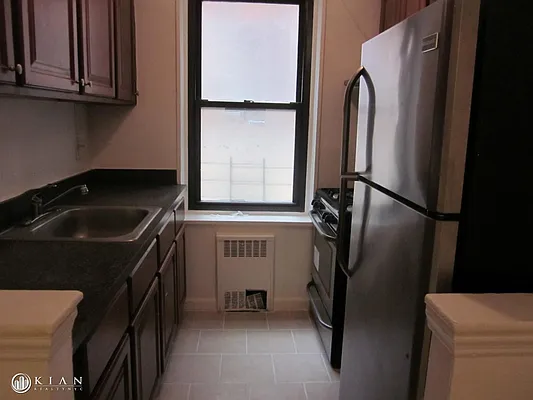 Rented by Kian Realty | media 9