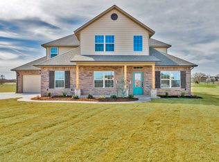 10711 N Pointe Dr, Edmond, OK 73025