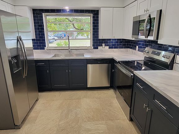 2nd image of 1825 24th St