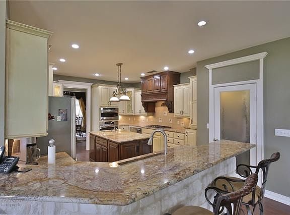 5th image of 101 Olivias Ct