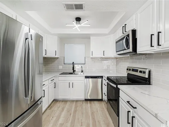 1730 Jupiter Ct APT C, Las Vegas, NV 89119