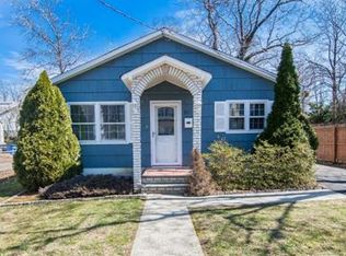 110 Woodland Dr, Keyport, NJ 07735