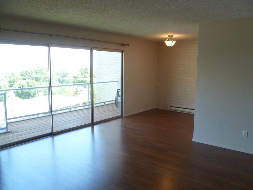 1st image of 1818 Skyline Dr