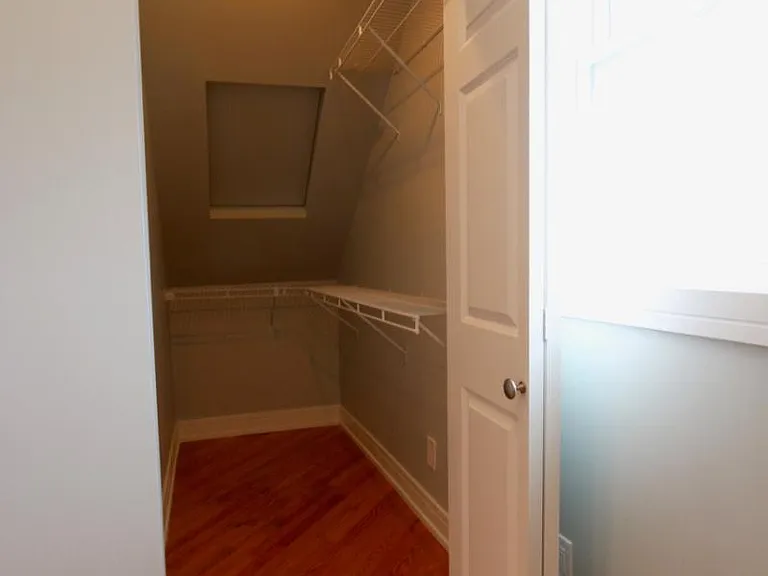 Walk-in Closet