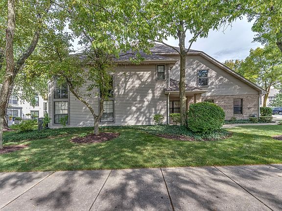 3rd image of 353 Club House Dr