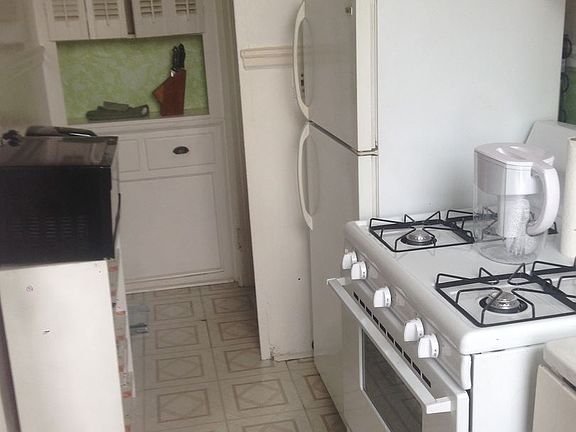 5th image of 2236 Monument Ave APT 6