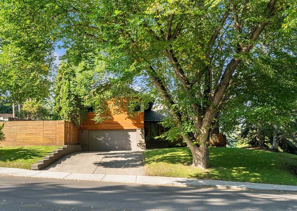 1st image of 504 SE Crescent Blvd SW