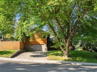 504 SE Crescent Blvd SW, Calgary, AB T2S1K9