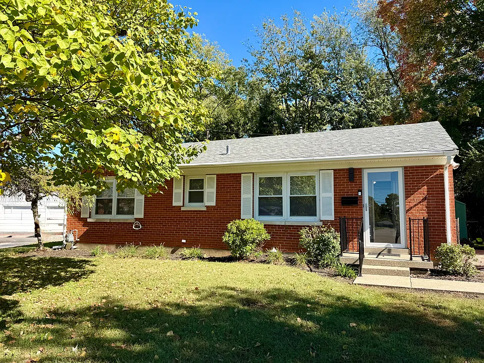 2400 Millbrook Dr