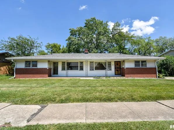 1602 Highwood Ave, Pekin, IL 61554