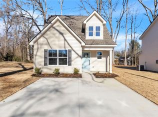 108 Thompson St, Belton, SC 29627