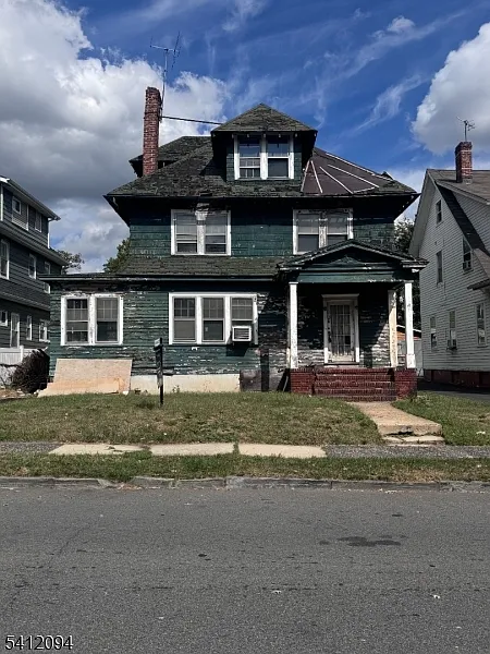 188 Rutledge Ave photo 1