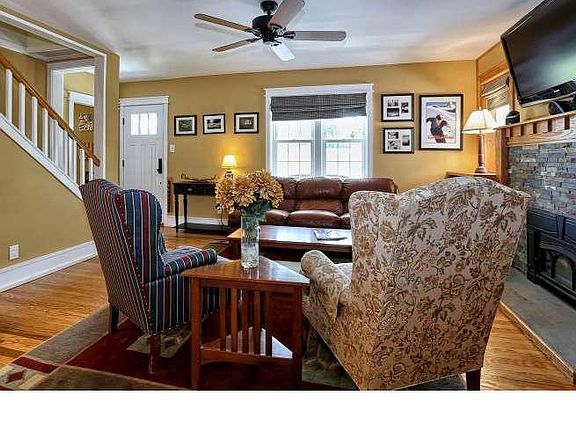 5th image of 7 Mount Airy Dr
