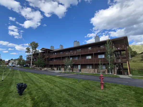 3170 Columbine Dr, Steamboat Springs, CO