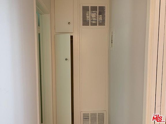 5th image of 6151 Fountain Ave APT 9