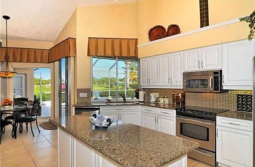 3rd image of 572 Khyber Ln