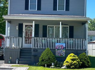 7415 Greenbank Rd, Middle River, MD 21220