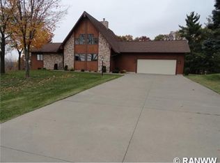 W2320 Highland Dr, Durand, WI 54736