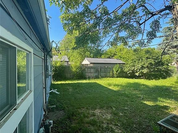 3rd image of 4615 Karen Dr