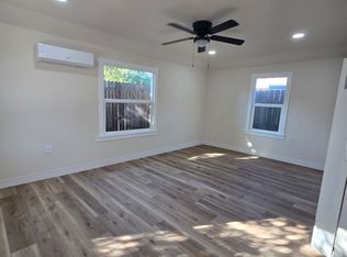 717 1/2 S Locust St, Visalia, CA 93277