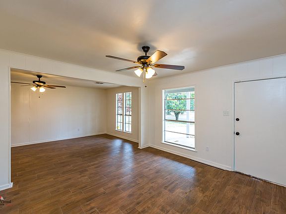 Wonderful Open living area!