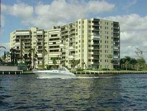 1st image of 2900 NE 14th Street Causeway #604